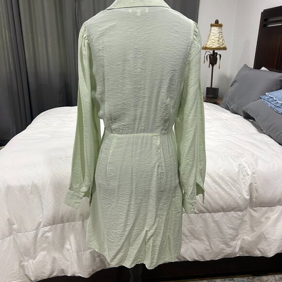 Madewell botton down, taylored waist, mint, 6, good condition - Picture 2 of 6